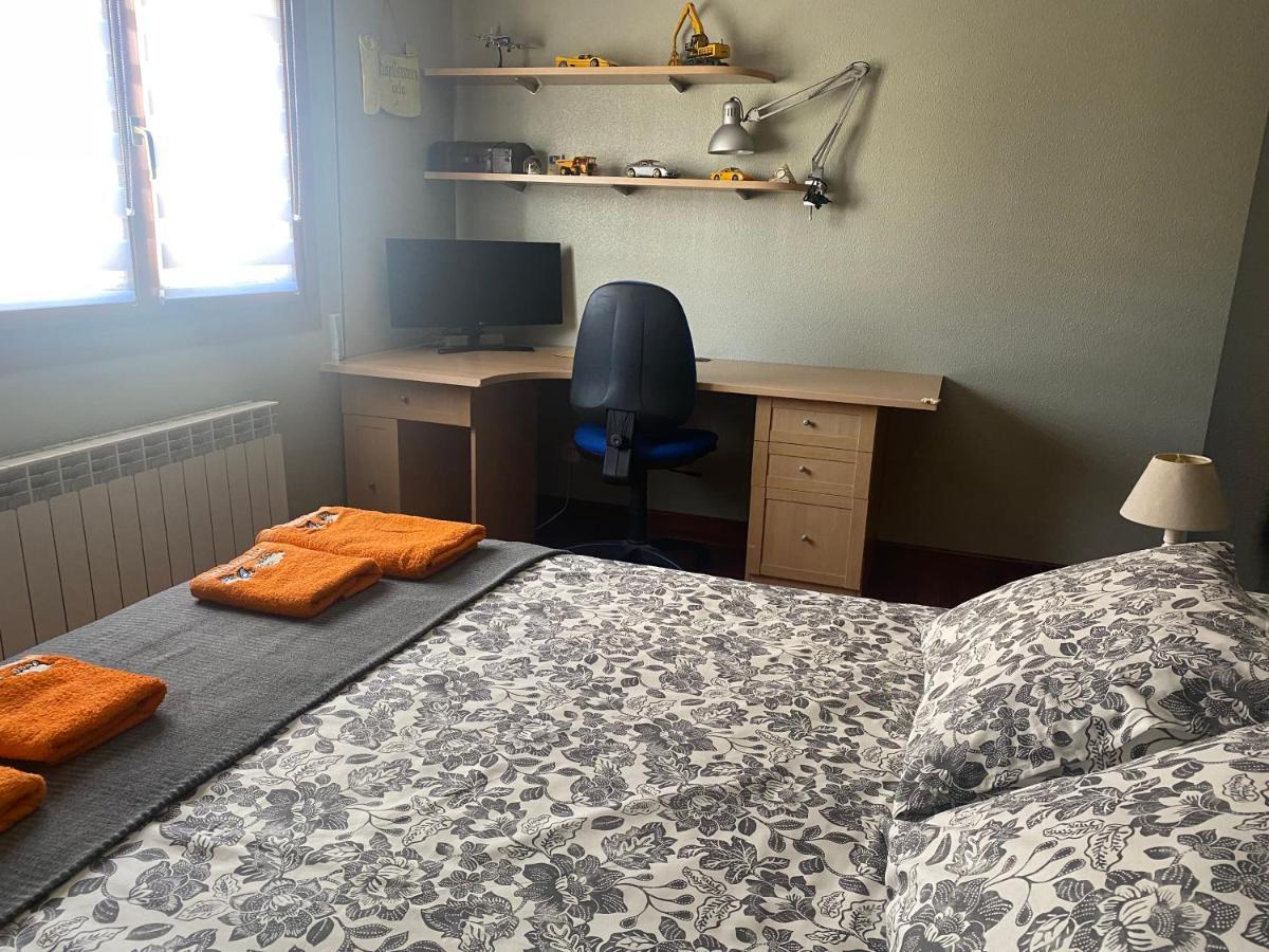 Accommodatie bij particulieren Amezola 2- Con Bano Exterior De Uso Privado En Casa Compartida Bilbao